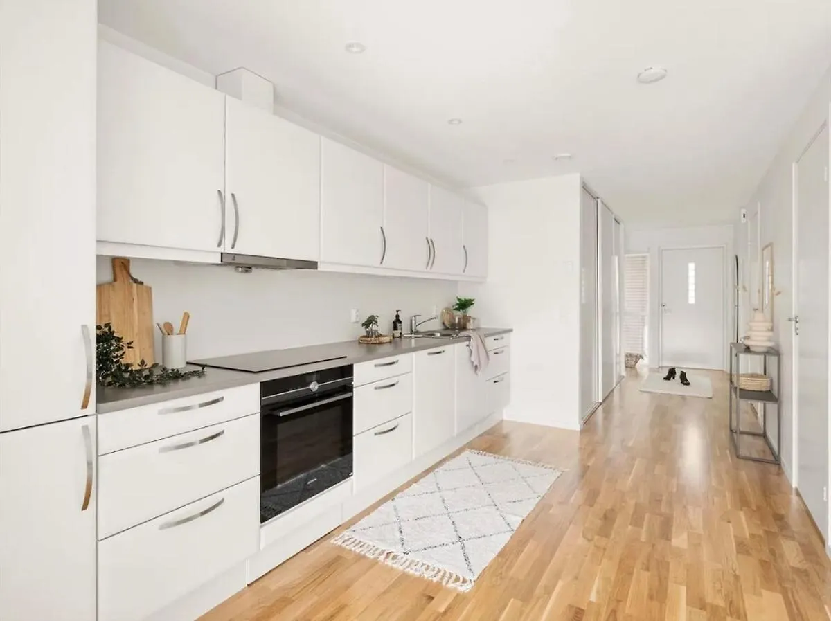 Modern Apartment Near Fana Stadium With Parking Bergen